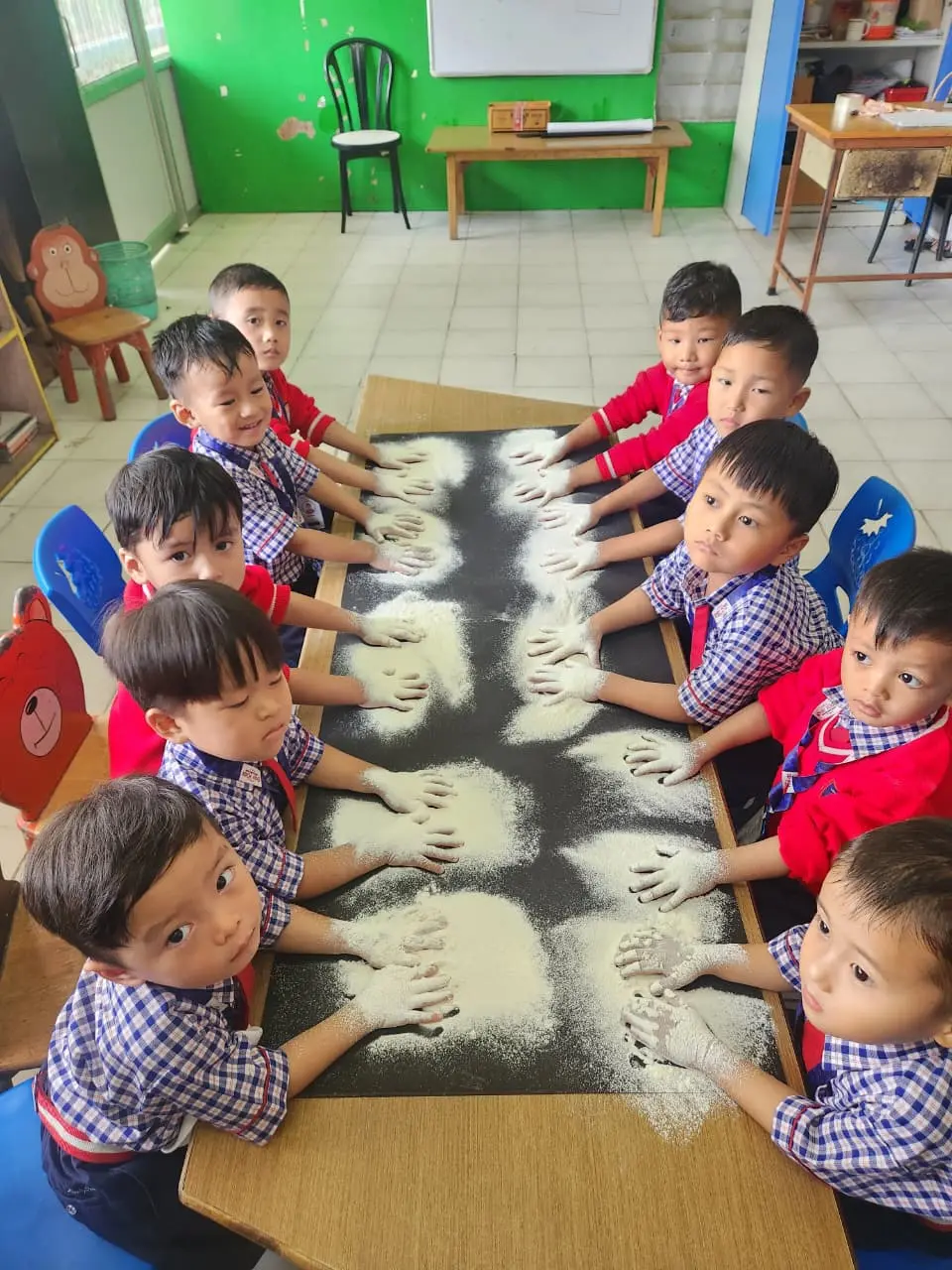 Tiny Twinkles: Learning through touch